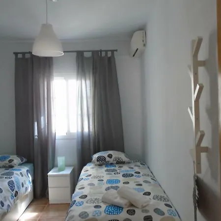 1 Apartment *